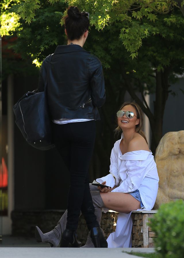 Petarda! Nie musi pozować w sesji, by wyglądać jak milion dolarów (ZDJĘCIA)