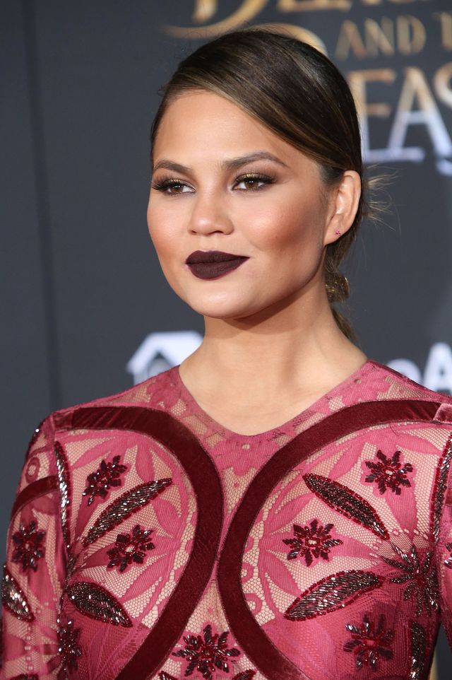 Chrissy Teigen przyznaje, że ma problem z alkoholem