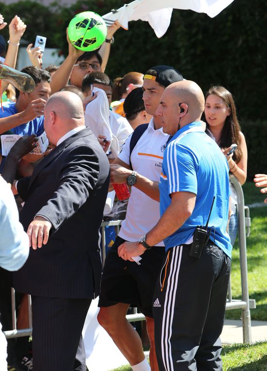 Cristiano Ronaldo nie może narzekać na brak fanów (FOTO) Cristiano Ronaldo nie może narzekać na brak fanów (FOTO)