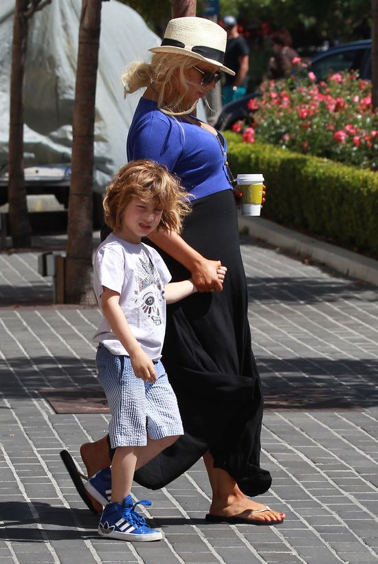 Hollywoodzkie nianie zdradzają prawdę o dzieciach gwiazd!