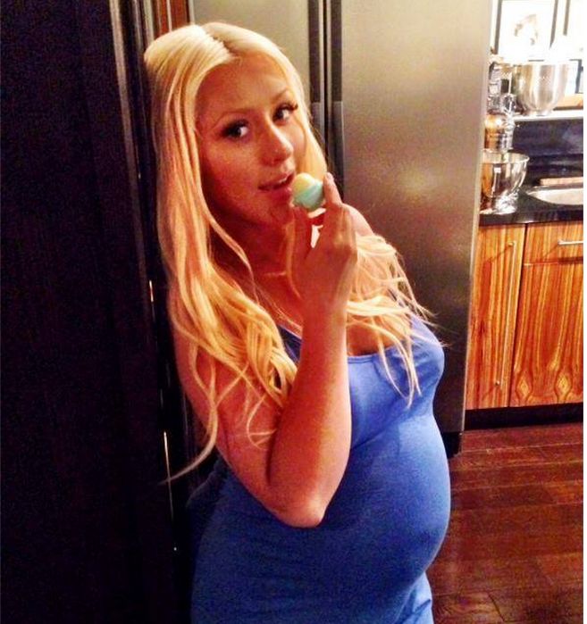 Christina Aguilera urodzi lada dzień? (FOTO)