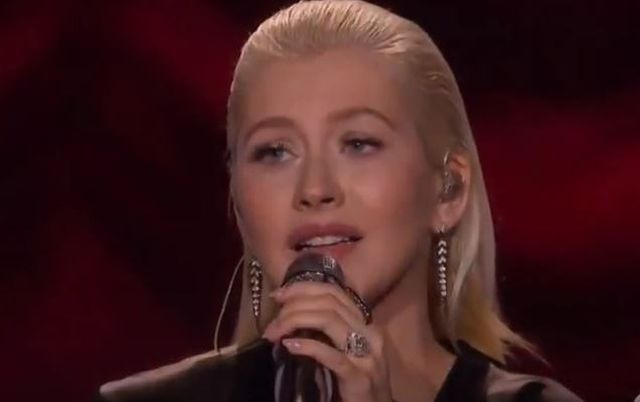 Fani zaniepokojeni tym, co stało się z twarzą Christiny Aguilery