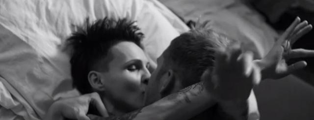 Agnieszka Chylińska wraca w MOCNYM teledysku do piosenki Królowa łez [VIDEO]