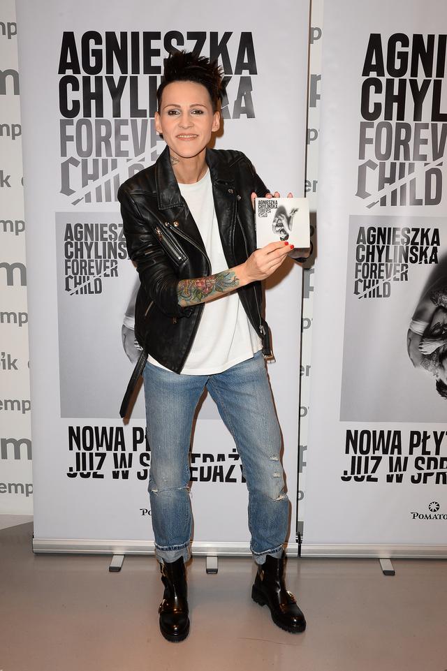 Agnieszka Chylińska wróciła do czarnych włosów (FOTO)