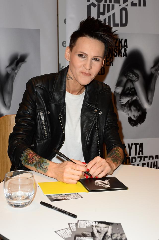 Agnieszka Chylińska wróciła do czarnych włosów (FOTO)