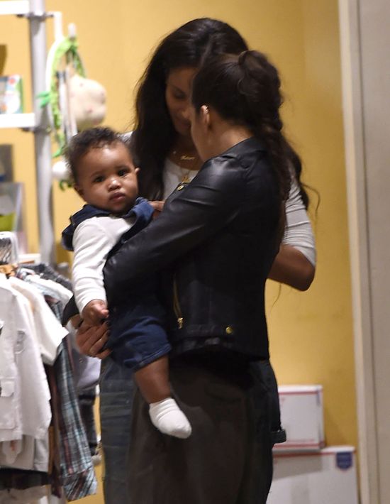 Ciara zabrała synka na zakupy (FOTO)