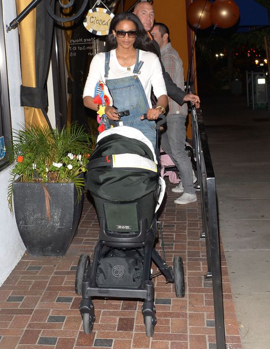 Ciara zabrała synka na zakupy (FOTO)