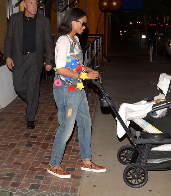 Ciara zabrała synka na zakupy (FOTO)