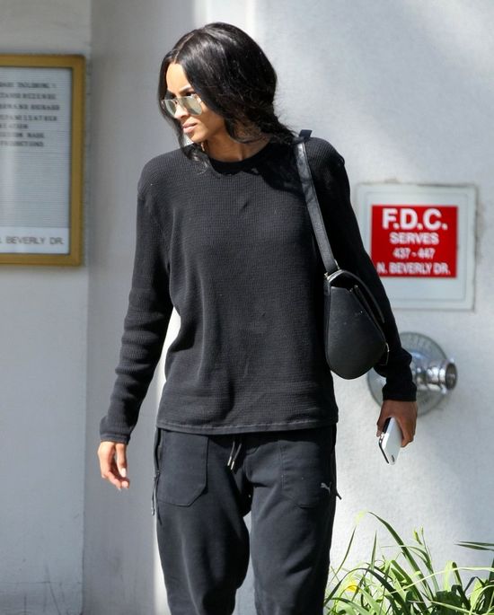 Ciara kopnęła fana w twarz!