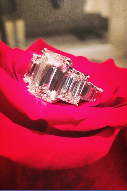 Wszystko, co wiemy o pierścionku zaręczynowym Ciary