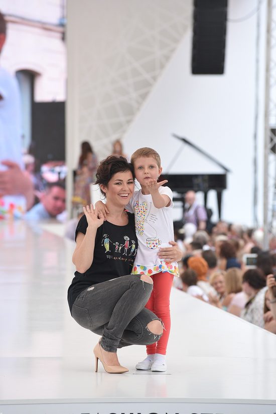 Kasia Cichopek na Warsaw Fashion Street 2015 (FOTO)