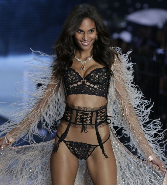 Wow! 20 pokaz Victoria's Secret był NIESAMOWITY! (FOTO)