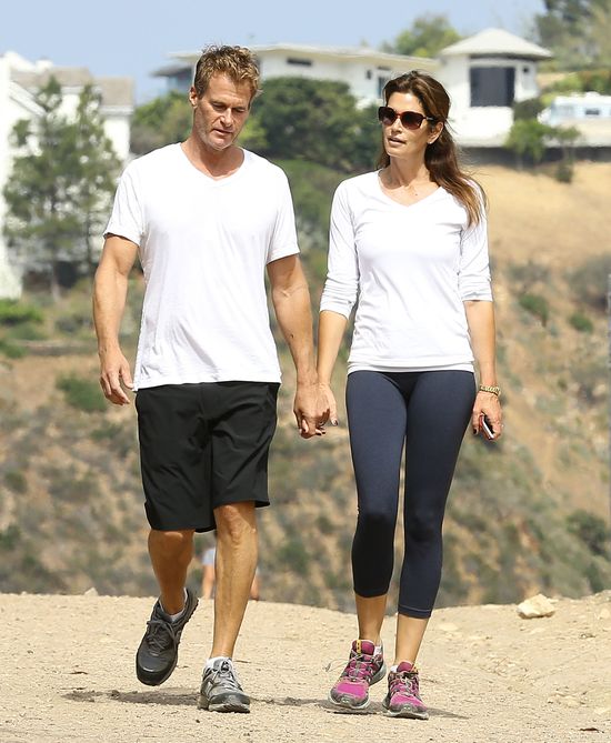 Jak 48-letnia Cindy Crawford utrzymuje taką sylwetkę?