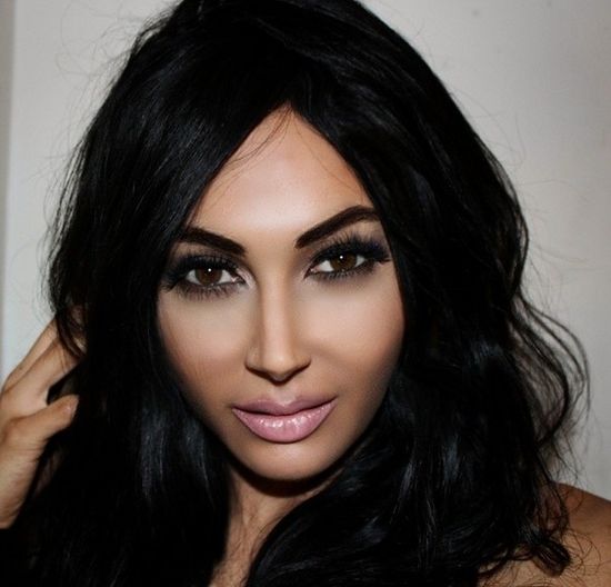 Zadłużyła się, bo chciała wyglądać jak Kim Kardashian! Zadłużyła się, bo chciała wyglądać jak Kim Kardashian!