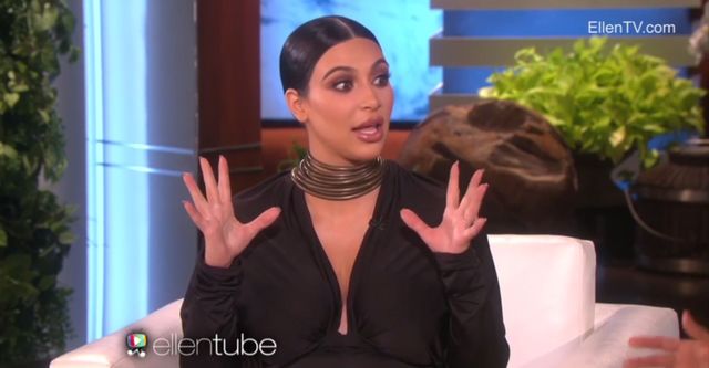 Kiedy Kim pierwszy raz zobaczyła Bruce'a w sukience...