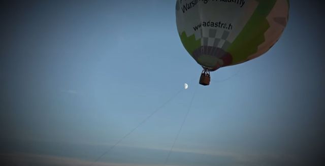 Natalia Siwiec postawiła na splash wysokich lotów (VIDEO)