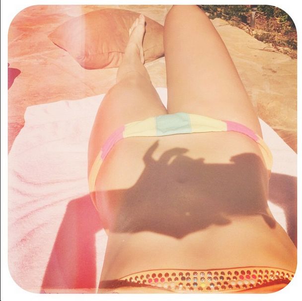 Fason spodni czy efekt jojo? (FOTO)