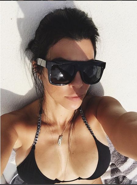 Kourtney Kardashian udowadnia, że jest gorąca (Instagram) Kourtney Kardashian udowadnia, że jest gorąca (Instagram)
