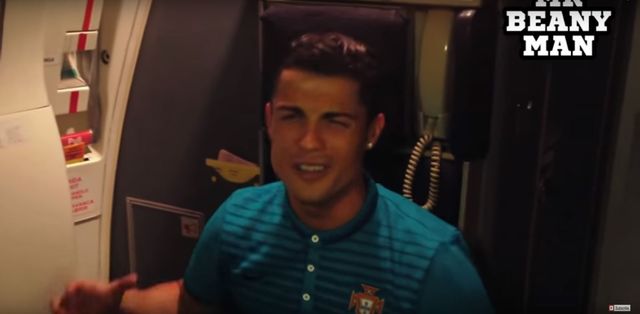 Musicie posłuchać, jak Christiano Ronaldo śpiewa hit Rihanny