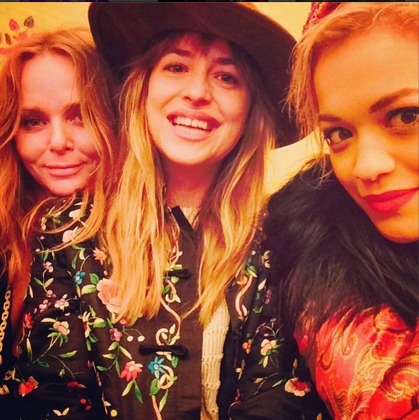 Rita Ora i Dakota Johnson - wielkie przyjaciółki? (FOTO)