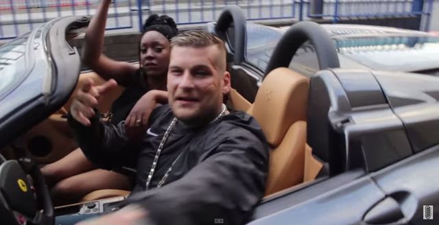 Wojtek z Warsaw Shore też pociął sobie twarz?! (FB)