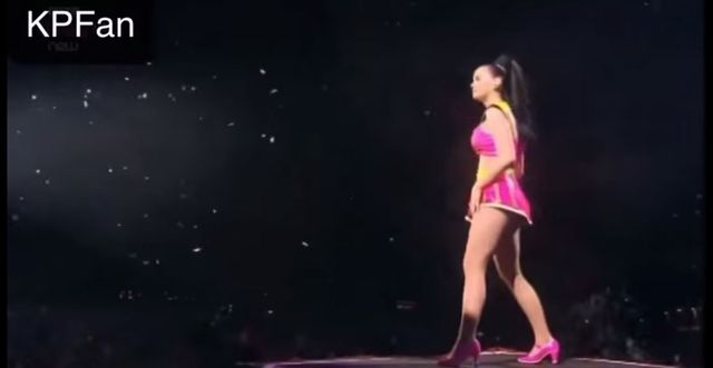 Katy Perry wyśmiewa Kim Kardashian na swoich koncertach 