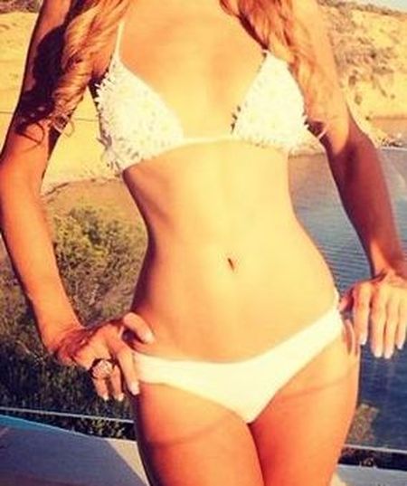 Paris Hilton usunęła żebra?! (FOTO)