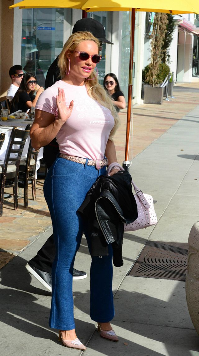 Coco wytacza ciężkie działa (FOTO)