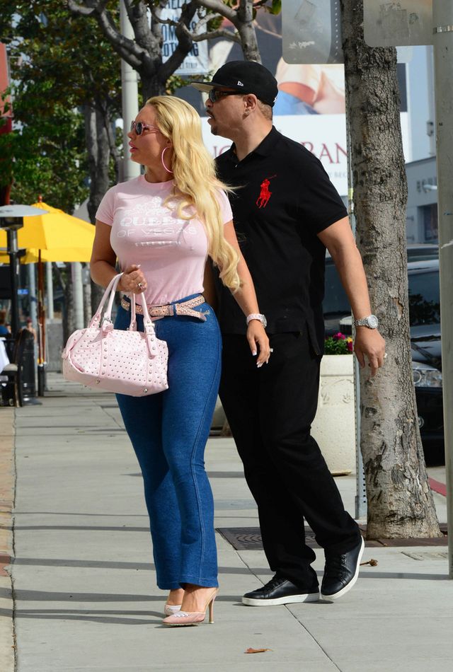 Coco wytacza ciężkie działa (FOTO)