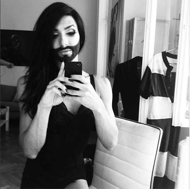 Wurst to nie jedyna kobieta-mężyczyzna wygrywająca Eurowizję