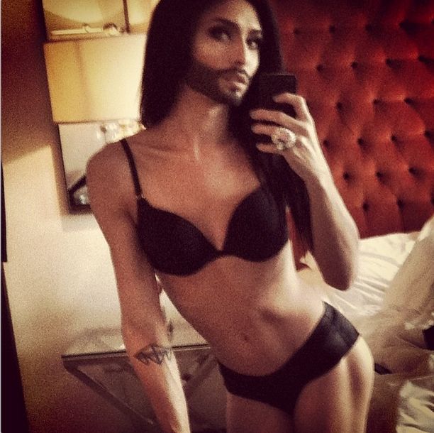 Jak wyglądała Conchita Wurst przed przemianą w kobietę? FOTO