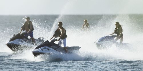 Simon Cowell szalał na skuterach wodnych