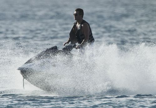 Simon Cowell szalał na skuterach wodnych
