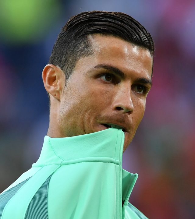 Polscy kibice ostrzegają Cristiano Rnaldo na Facebooku 