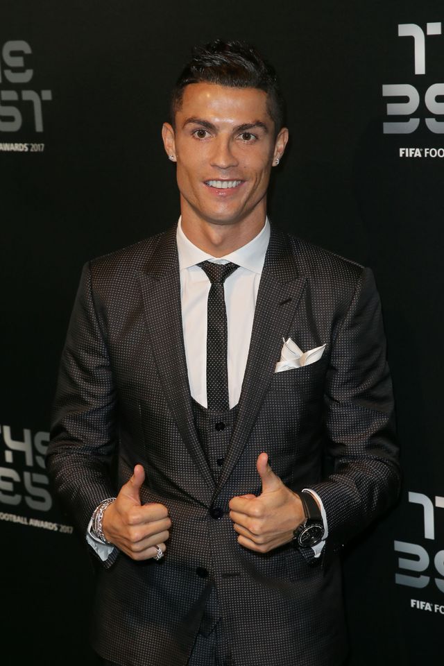 Georgina Rodriguez z Cristiano Ronaldo - najlepszym piłkarzem FIFA (ZDJĘCIA)