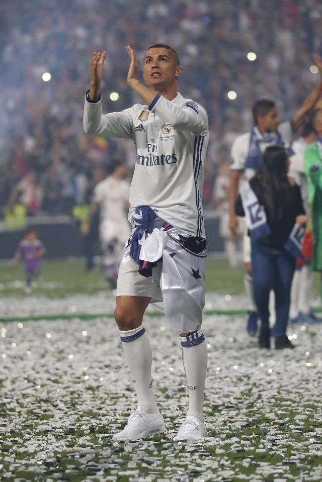 Cristiano Ronaldo ZOSTAŁ OJCEM BLIŹNIAKÓW?