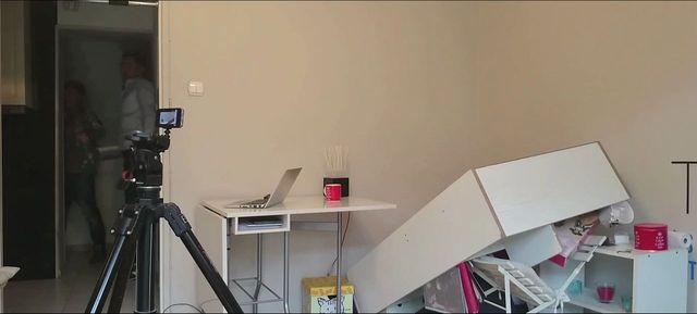 Rozwścieczony Czesław Mozil zdemolował kawalerkę Jakóbiaka!