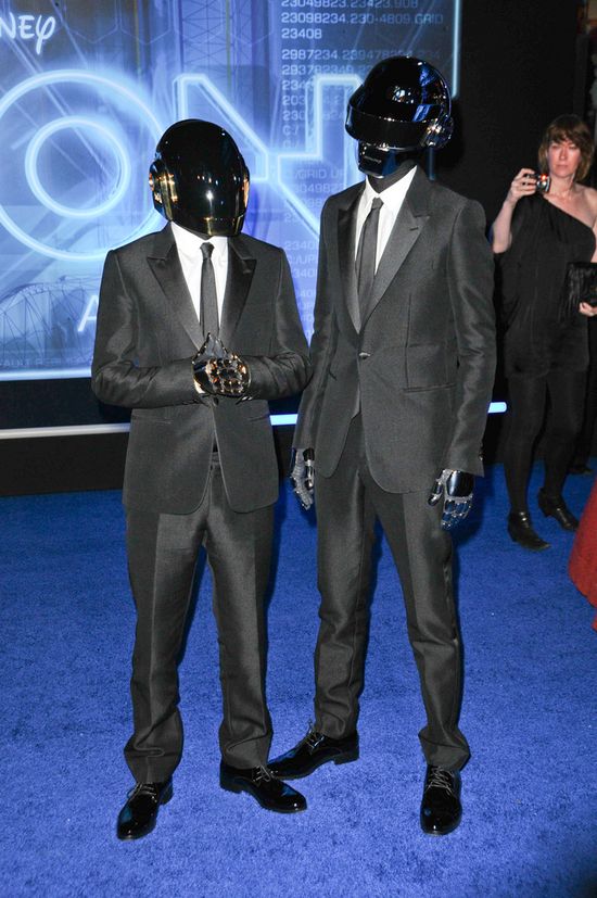 Daft Punk pokazują twarze... [VIDEO]