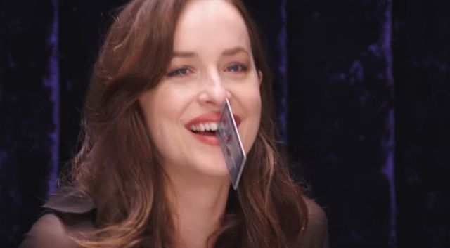 Dakota Johnson ma dystans do siebie jak żadana inna gwiazda! Dakota Johnson ma dystans do siebie jak żadana inna gwiazda!