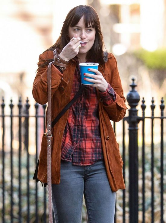 Tak wygląda Dakota Johnson bez makijażu (FOTO) Tak wygląda Dakota Johnson bez makijażu (FOTO)