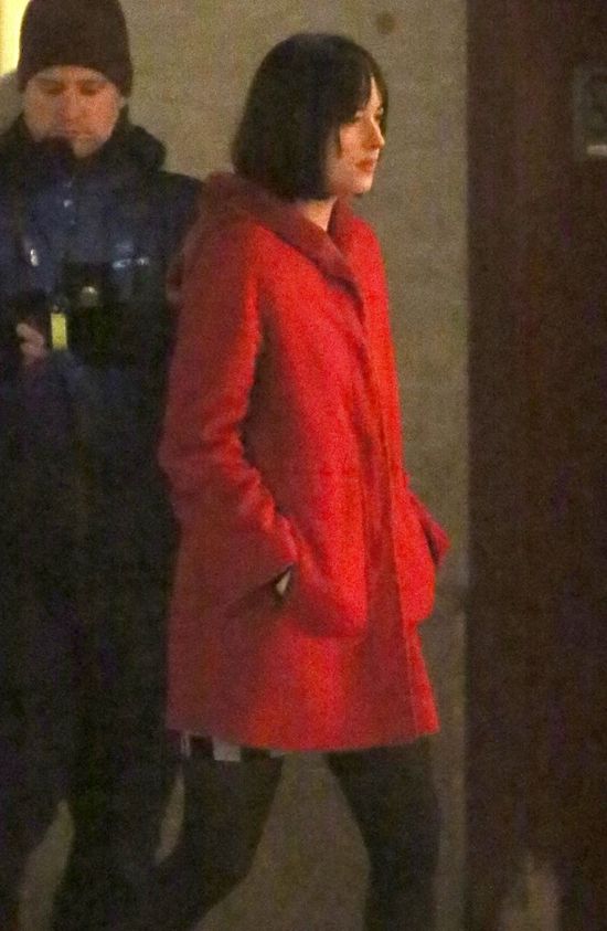 Dakota Johnson na planie swojego nowego filmu (FOTO)