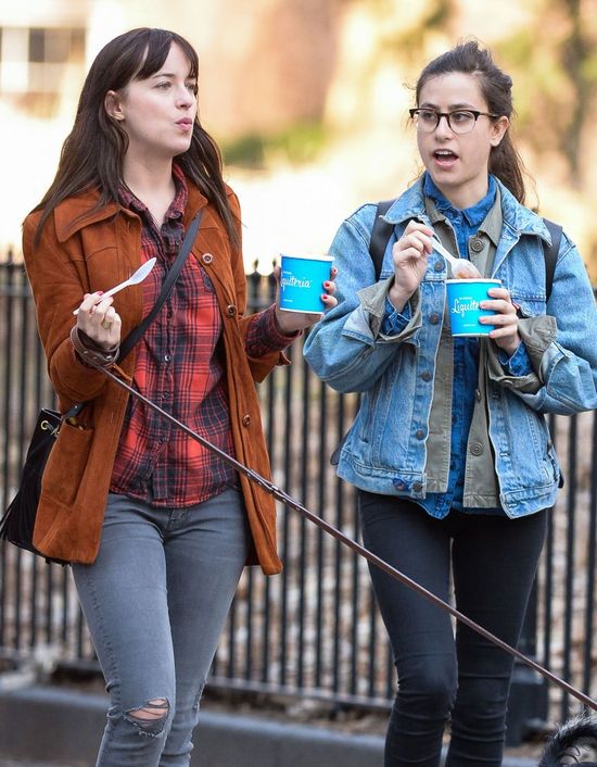 Tak wygląda Dakota Johnson bez makijażu (FOTO) Tak wygląda Dakota Johnson bez makijażu (FOTO)