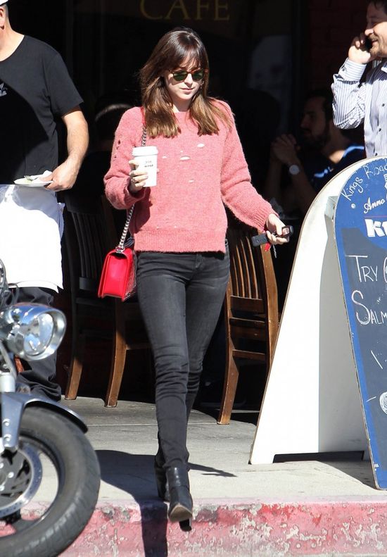 Dakota Johnson nową królową ustawek? (FOTO)