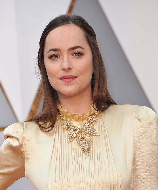 Dakota Johnson zmusiła do TEGO swoich rodziców