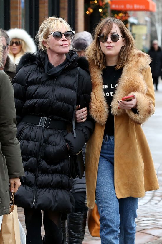 Dakota Johnson zmusiła do TEGO swoich rodziców Dakota Johnson zmusiła do TEGO swoich rodziców