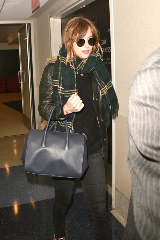 Kolejny kryzysy w związku Dakoty Johnson! (FOTO) Kolejny kryzysy w związku Dakoty Johnson! (FOTO)