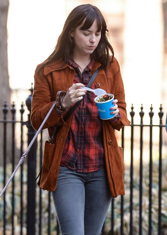 Tak wygląda Dakota Johnson bez makijażu (FOTO)