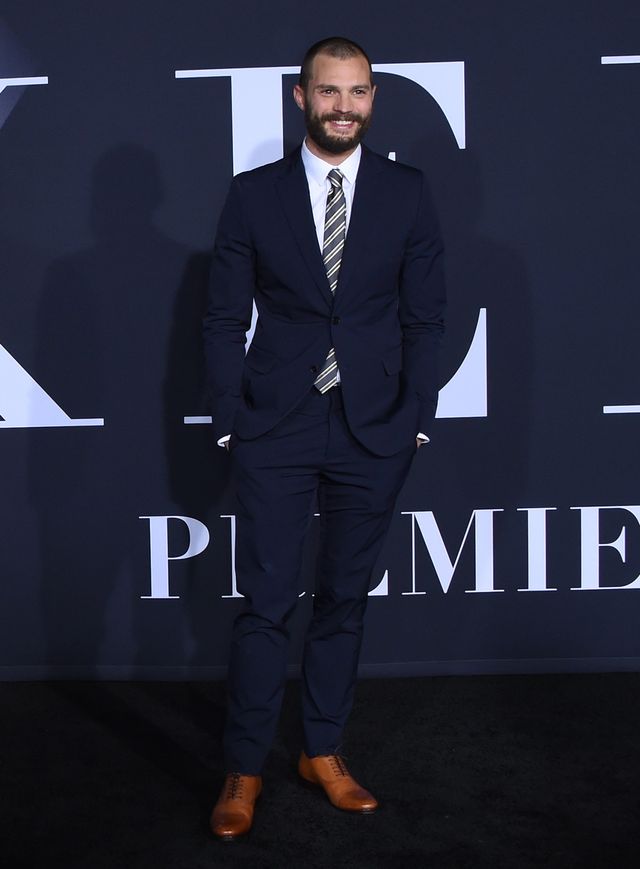 Dakota Johnson BEZ STANIKA na premierze Ciemniejszej strony Greya w Los Angeles Dakota Johnson BEZ STANIKA na premierze Ciemniejszej strony Greya w Los Angeles