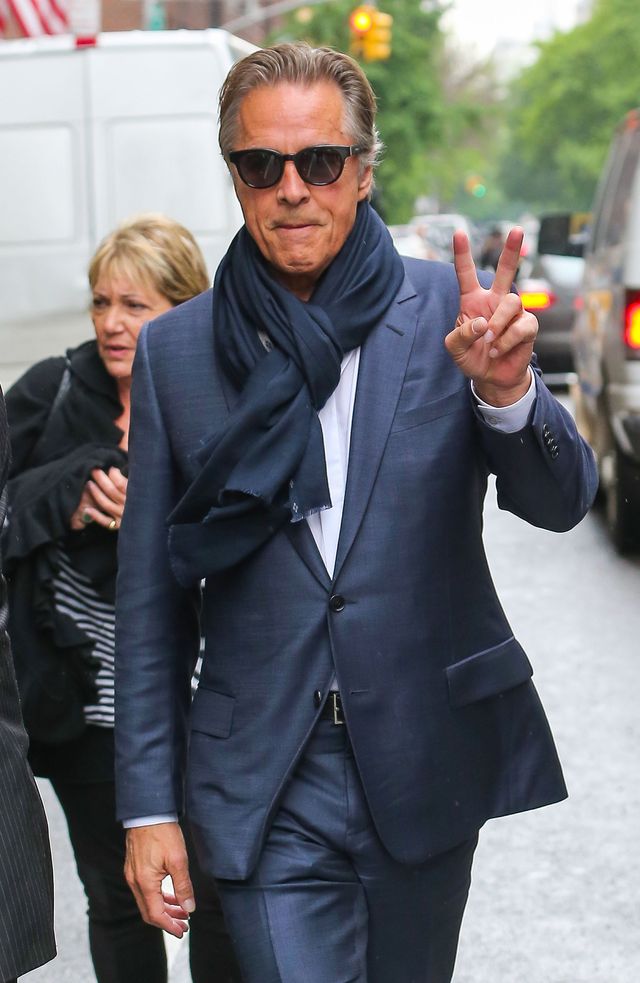 Dakota Johnson ZABRONIŁA IM oglądać 50 twarzy Greya