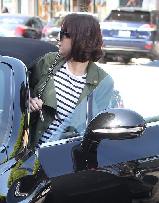 Dakota Johnson i jej mama nie wyglądają jak gwiazdy (FOTO) Dakota Johnson i jej mama nie wyglądają jak gwiazdy (FOTO)